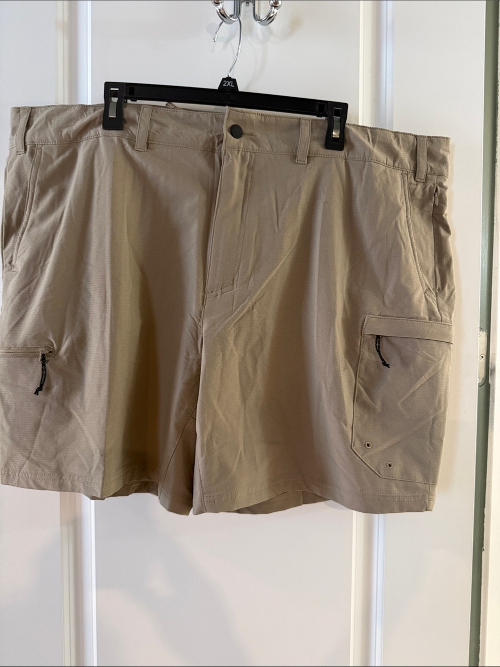 Magellan Outdoors Men's Tan Cargo Shorts